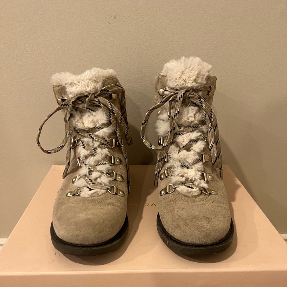 Beige Sam Edelman lug sole boots size 7